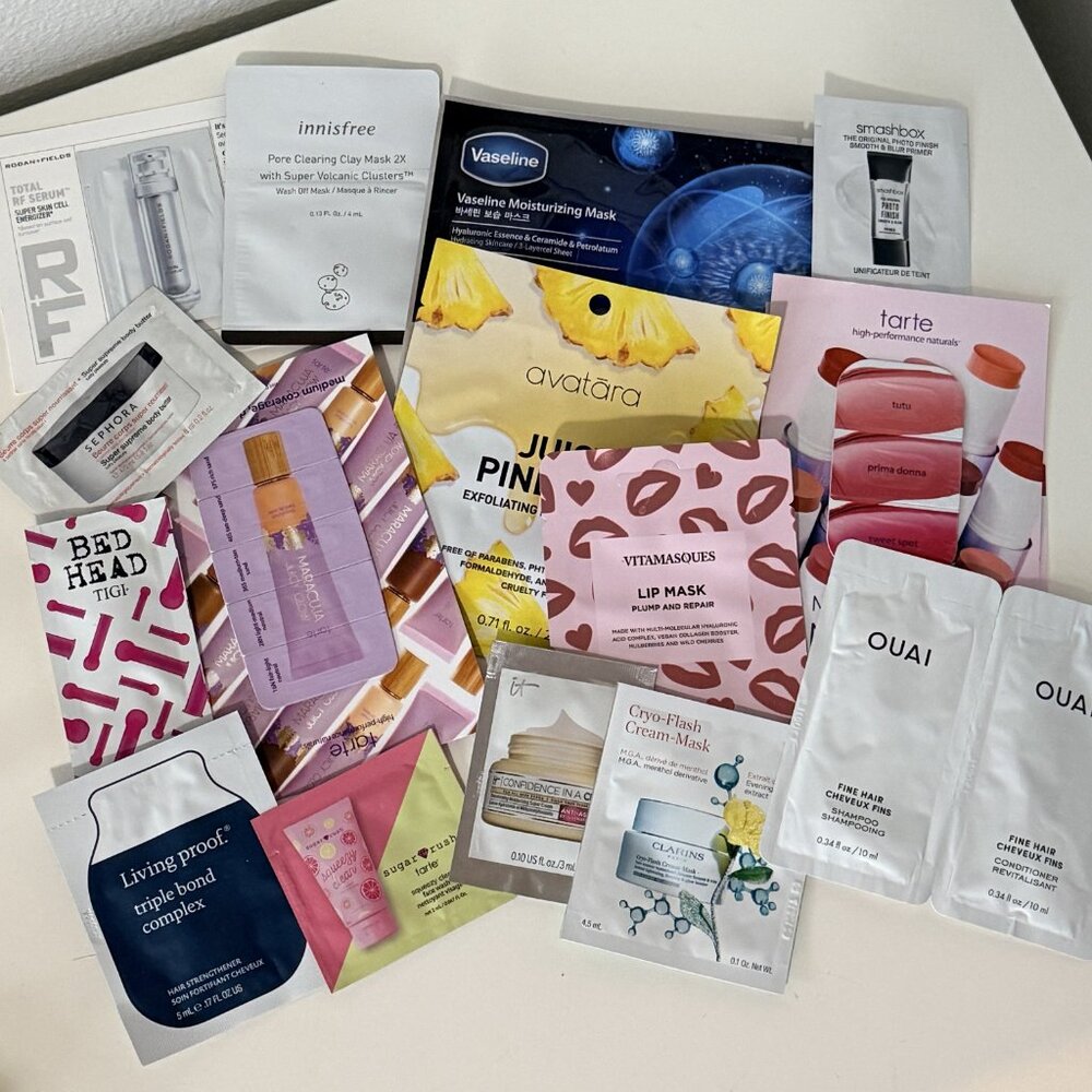 Lot of makeup, hair and skincare samples - Picture 2 of 5